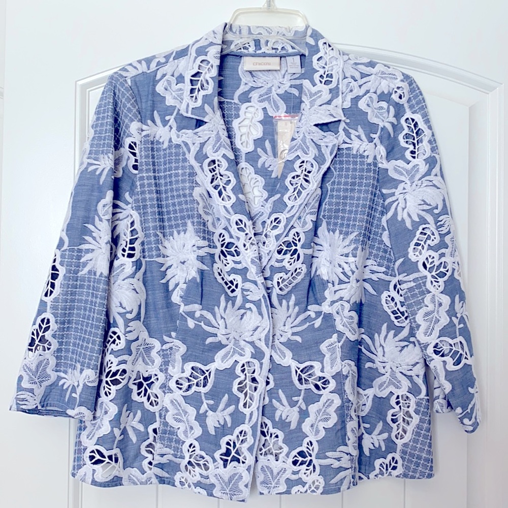 NWT - Chico’s Cut-out Blazer - size 1